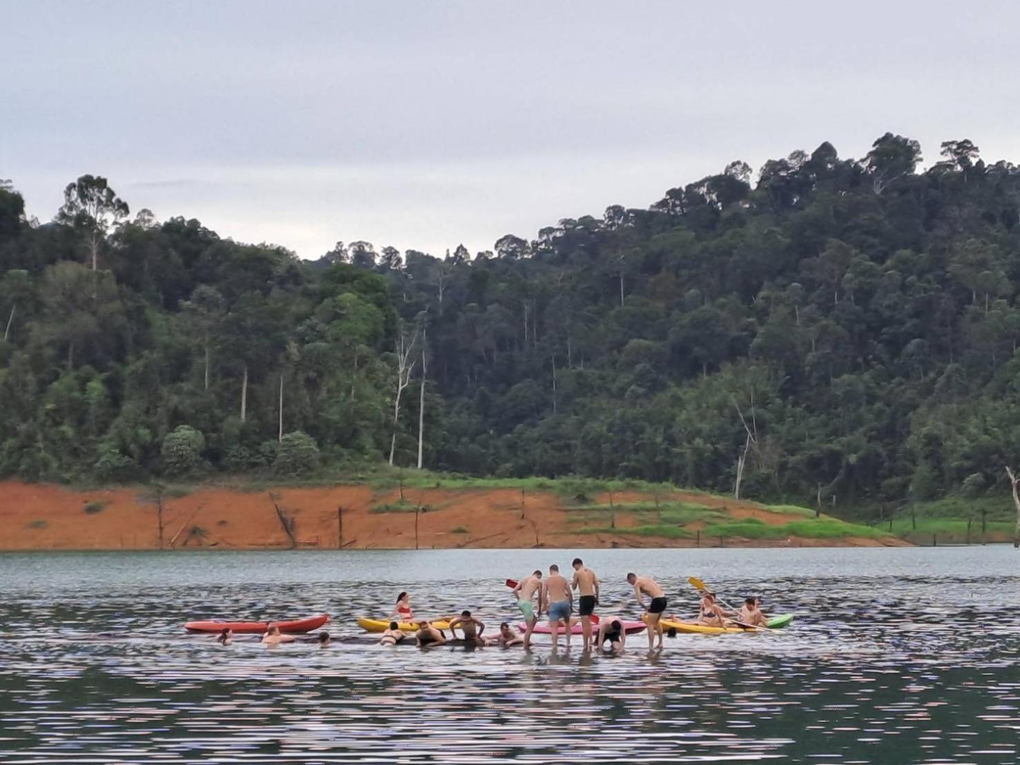 Khao Sok Inn Hostel Khao Sok National Park Экстерьер фото