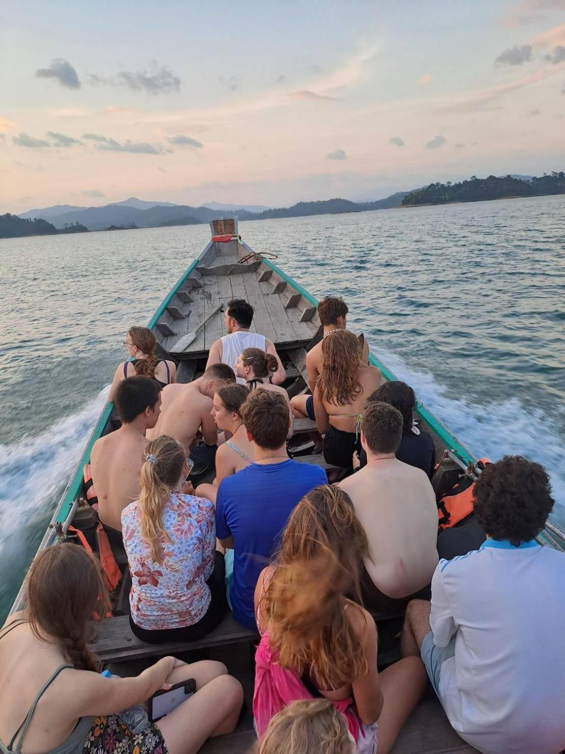 Khao Sok Inn Hostel Khao Sok National Park Экстерьер фото